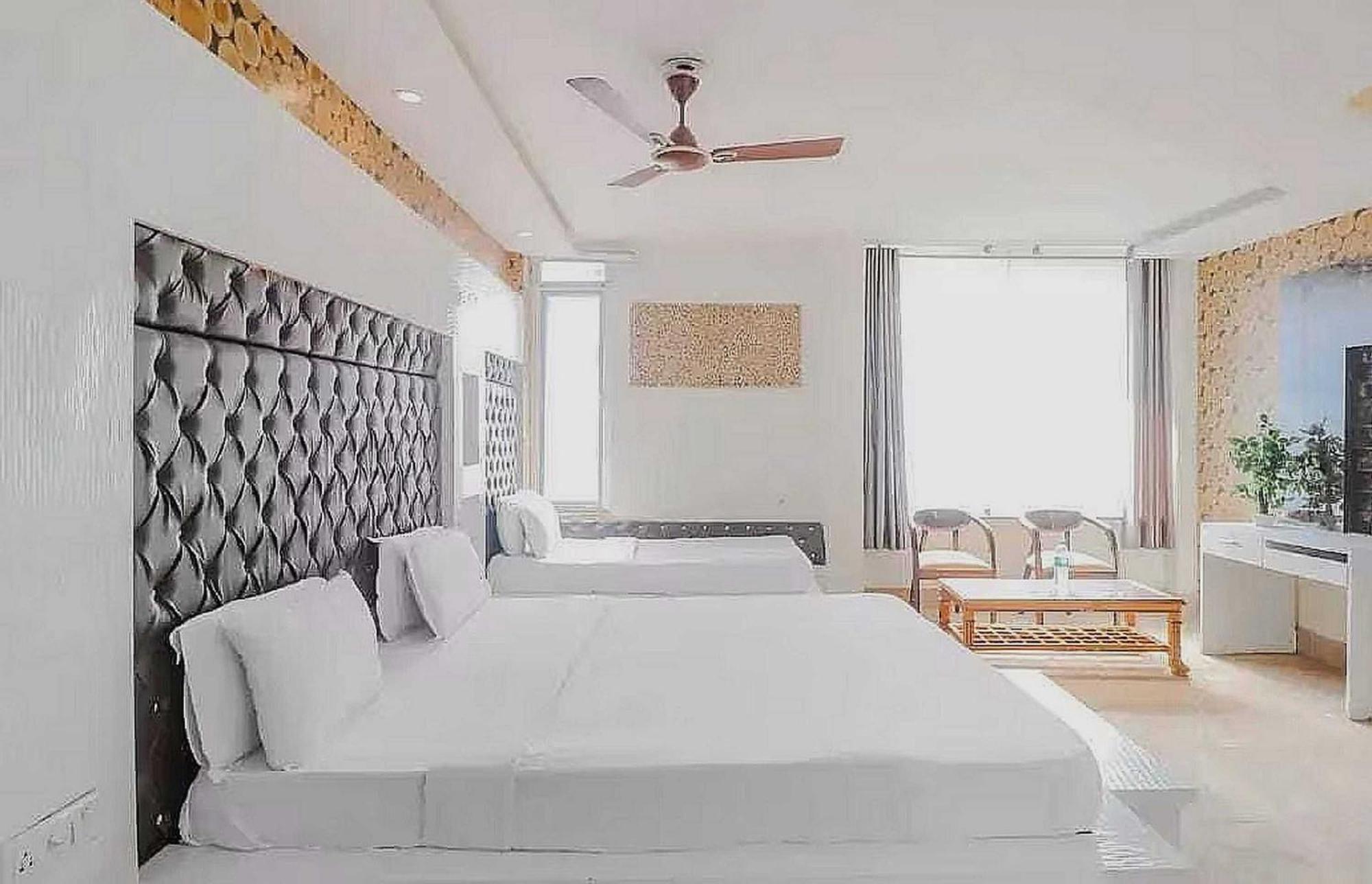 Super Hotel O Vivaan Residency Rohtak Exterior foto